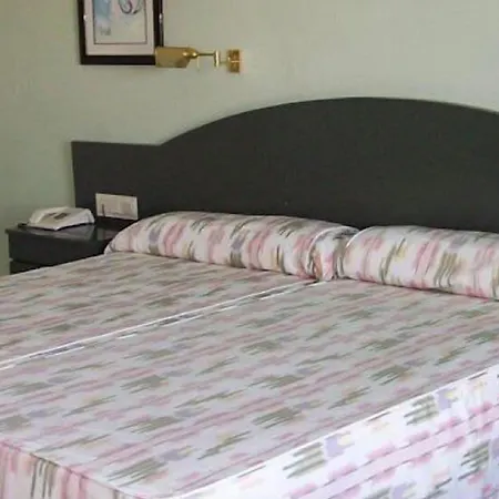 Hotel Ele La Perla 3*